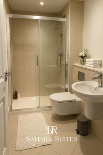 Stylish 5 BR Oxford - Contractors Stay - Parking - 1