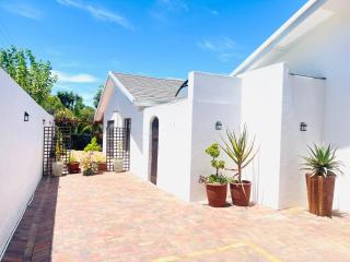 Bahlaloga Studio Durbanville - 8