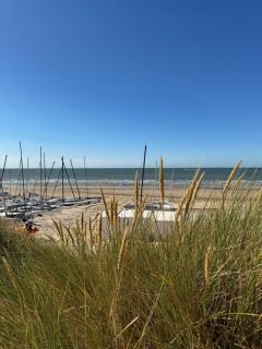 Cozy Beach Home De Haan - 1