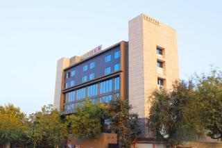 Ginger Ahmedabad, Kristar - 0