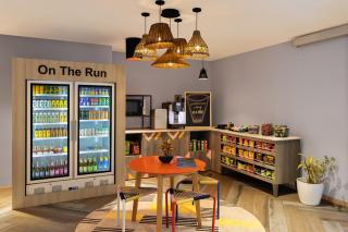 Ginger Ahmedabad, Kristar - 4