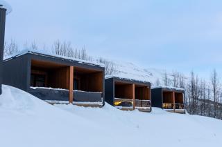 North Mountain View Suites - 8