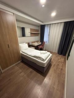 Frezya - Exclusively Woman - 7