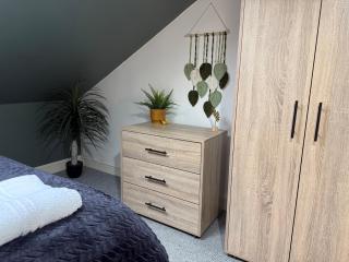 Large 4 bed - Xbox - Private Parking - 2