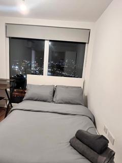 Elegant City Trafford 2-Bed Flat - 2