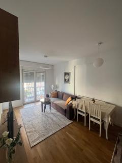 Luxury & Green Apartments Modern Stay with Private Terrace - 9