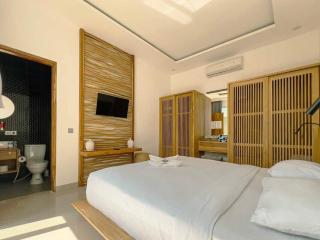 Luxurious Semeniyak new 2BR villa with a pool - 5