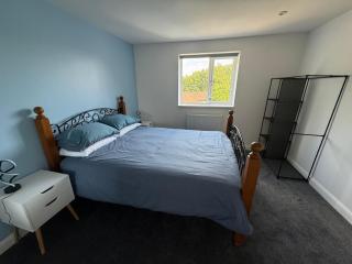 New 3 Bedroom Flat Close to Station - 7