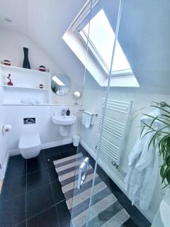 Blue Hills Luxury Apartment, Bay Front with Parking - 2