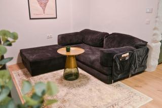 Quiet & Stylish Apartment in Central Sofia - 4