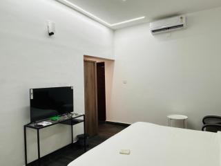 Bharatham Heritage Inn - 8