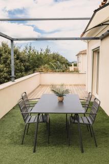 Villa de standing Vista - Domaine Romella - Piscine - Vue Lac de Padula - 3