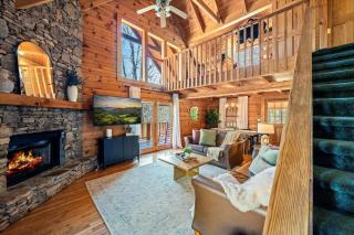 Smoky Mtn Escape - Hot Tub - Game - Loft Views - 5