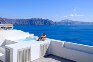 Oia Treasures Art Suites - 1