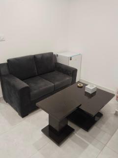 Modern 1-Bed Private Apartment near Main Boulevard, Gulberg Lahore - 3