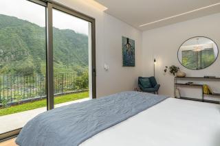 Elysium São Vicente - Designer Villa with Ocean View, Heated Pool, Jacuzzi & Sauna - 4