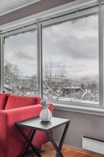 Northstay - Tromsø Urban Escape, Modern House with 3 bedrooms, Free Parking - 4