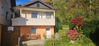 Holiday House with scenic Apartment - 0