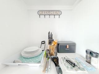 Harker Street Sea Facing Studio - 8