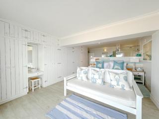 Harker Street Sea Facing Studio - 4