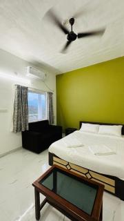 Mountain Breeze Neyyans - 4