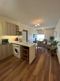 Makenzy Sandy Beachfront Paradise - 4