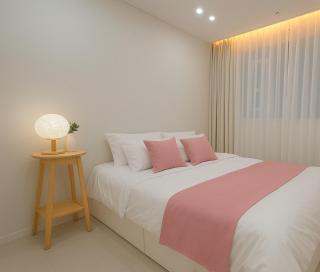 신규!홍대입구역5분,무료주차,Elevator,인천공항직행50분, 강남역30분,홍대거리 - 1