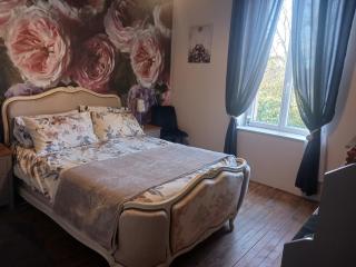 Cherry Blossom House - 1