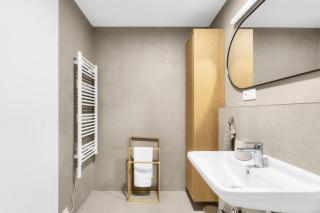 Central apartment with free garage parking - 4