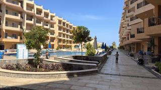 Luxurious Apartment in Selena Bay - Private Beach, 5 Pools and Kite Surfing - 5