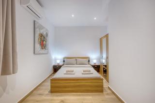 Modern 2 Bedroom Apartment in the Heart of Sliema - 3