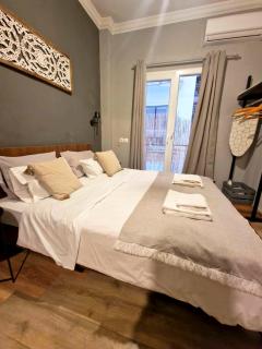 Closer "Egnatia Studio 5" - 7