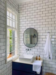 LadyBird Cottage - 7