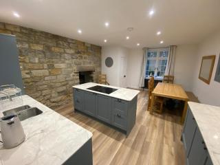 4 Bed in Whitby 96392 - 3