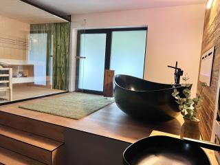 Luxury Apartment, Sauna, Gourmet Kitchen & Nature Idyll - 9