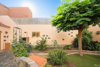 Canary Holiday Mondragon House - 1