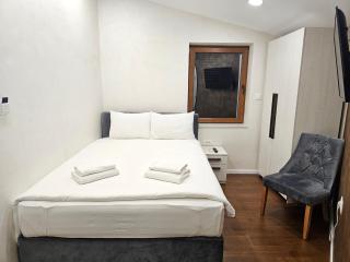 Ornament Hotel and Apartments - 2