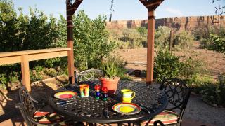 Basecamp Bluff - Bungalow with Patio, Dogs Welcome - 6