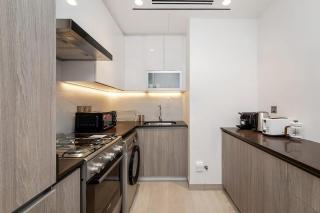 Elegant 1BR Apartment Me Do Re Tower in JLT - 5