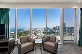 Fabulous 2BR Apartment with Palm View Media City - 4