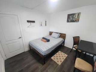 Affordable/Quiet Private Room - Toronto - 9