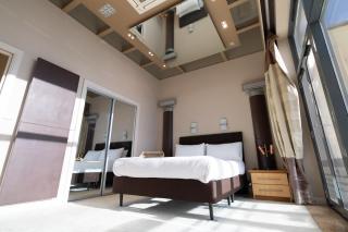 Stunning Swansea Marina beach house with sea views - 4