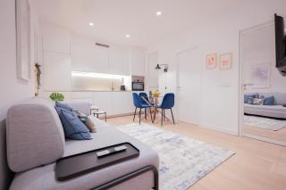 Delightful 2BR Flat in Chic Chueca - 9