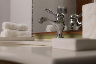 Cozy studio overlooking Pedro Zerolo Square - 6