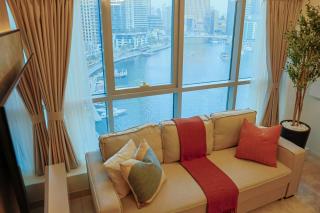 Ethereal Rare Apt with views of both Marina and JBR wheel - 1