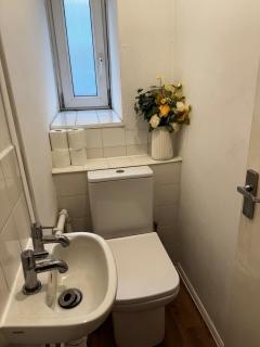 Entire 4 bedrooms Apartment Sleep 8 Central London ZONE1 - 5