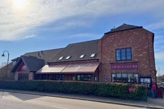 The Swan Flotel - Barton Marina - 2