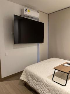 Walking distance to Old city - 9