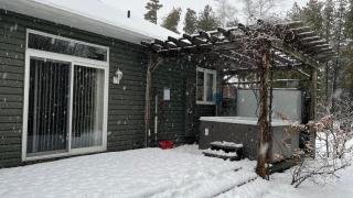 Craftsman cottage with hot tub near beach - 5