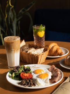 7 Star Apartments - 7